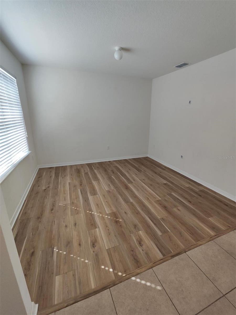 Image 23 of 30 For 406 Nova Drive