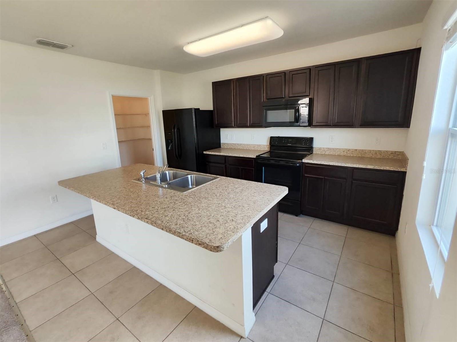 Image 9 of 30 For 406 Nova Drive