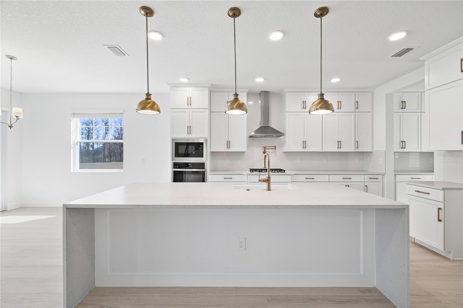 Image 13 of 77 For 16788 Muskgrass Drive