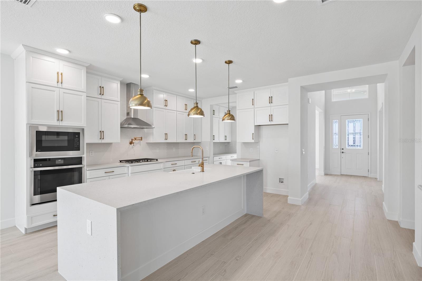 Image 17 of 77 For 16788 Muskgrass Drive