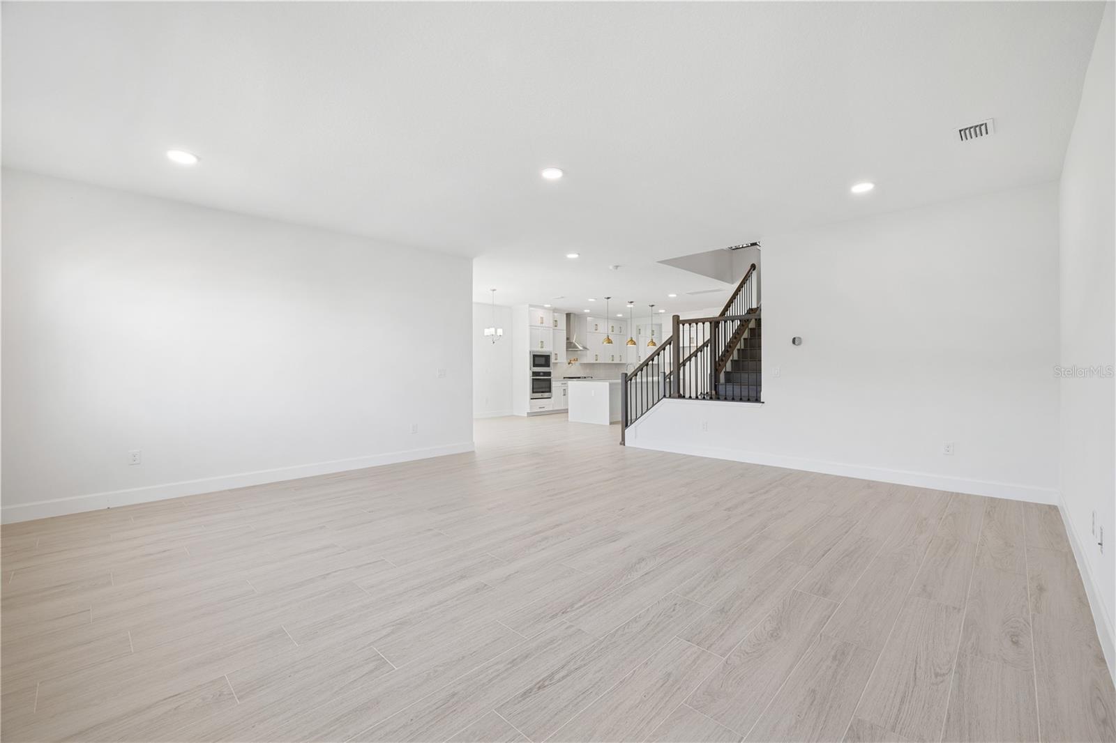 Image 27 of 77 For 16788 Muskgrass Drive