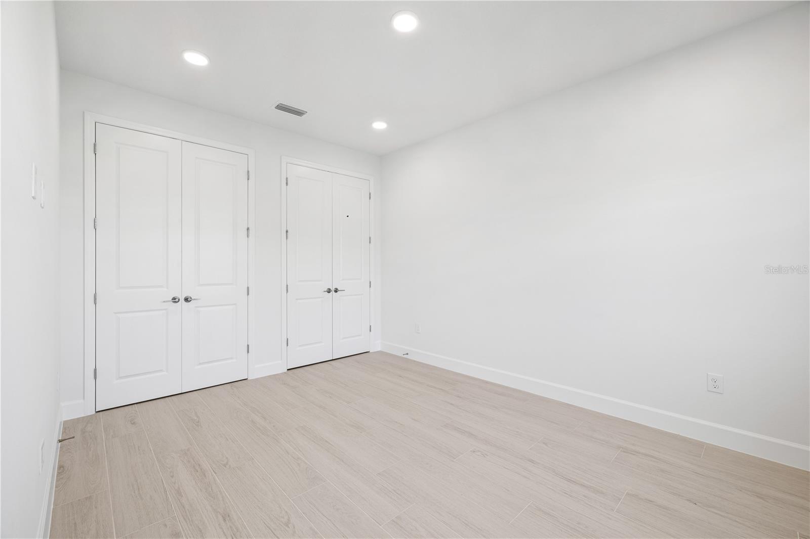 Image 31 of 77 For 16788 Muskgrass Drive