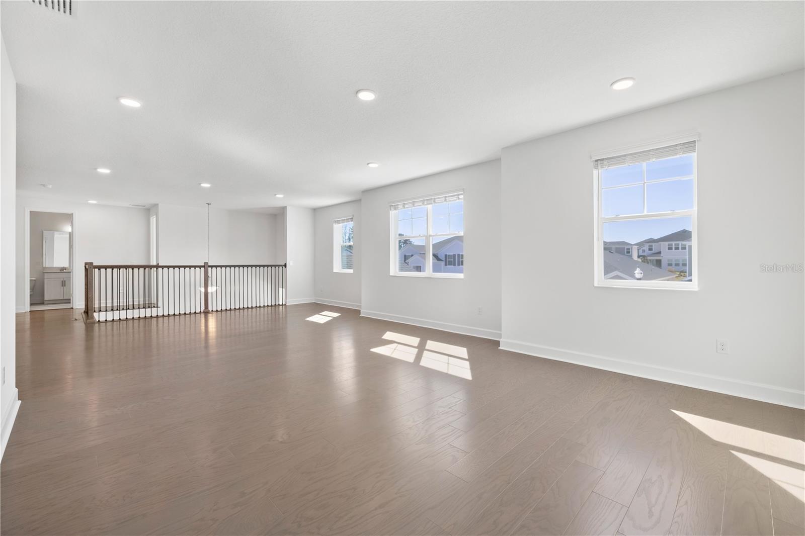 Image 43 of 77 For 16788 Muskgrass Drive