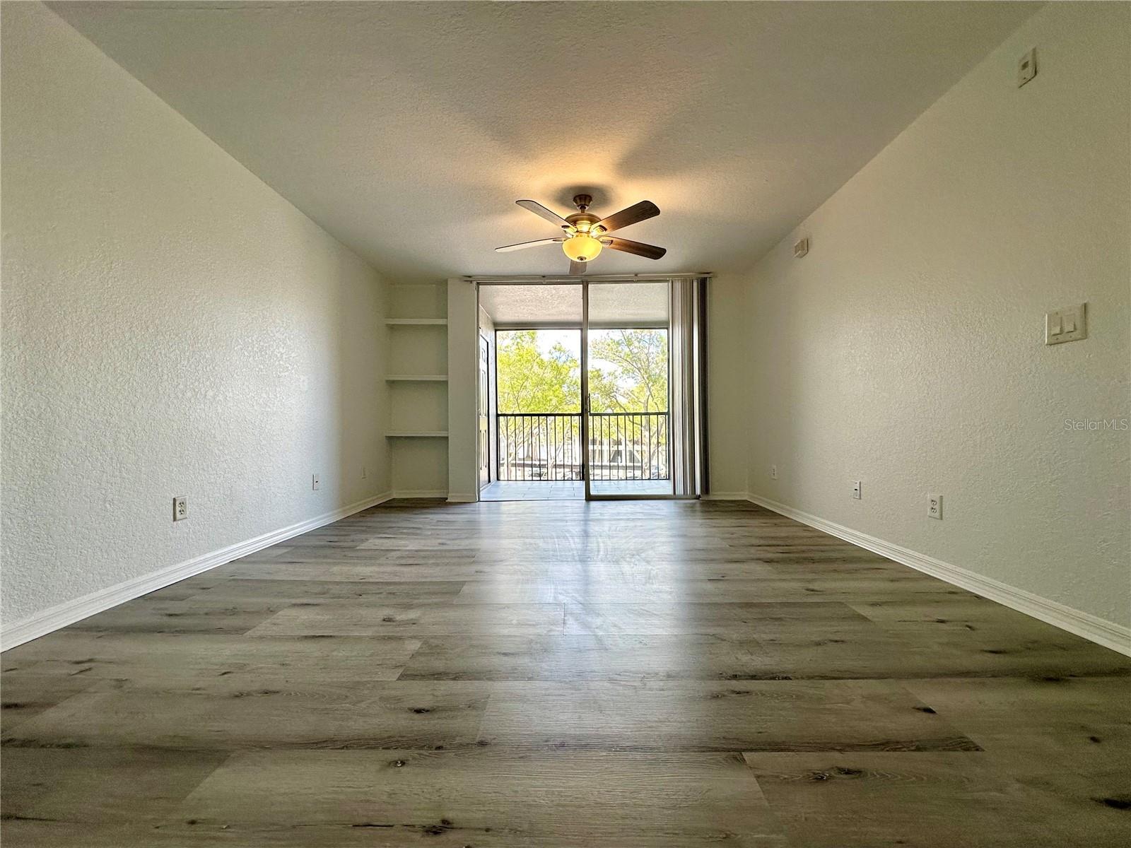 Image 9 of 32 For 7511 Seurat Street 10202