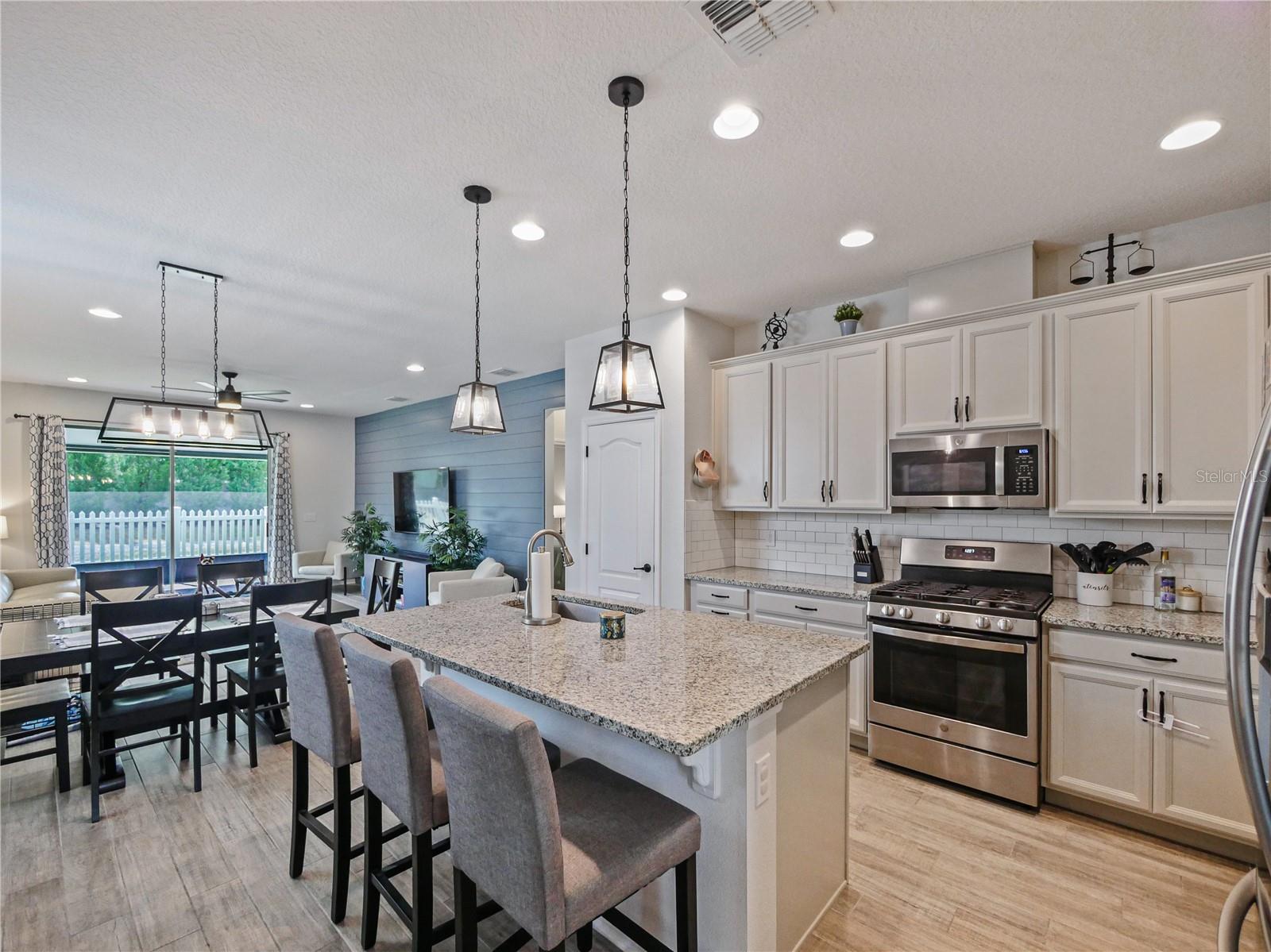 Image 11 of 22 For 8258 Bayliss Court