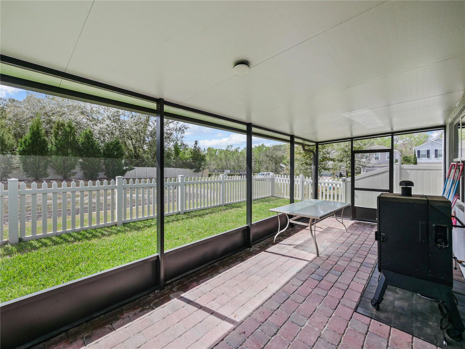 Image 21 of 22 For 8258 Bayliss Court