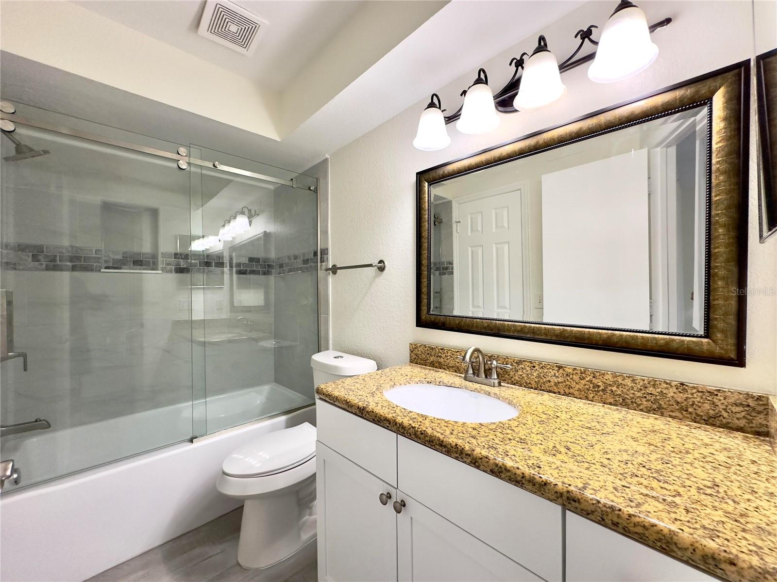 Image 17 of 44 For 5140 Conroy Road 27