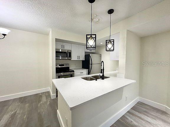 Image 7 of 44 For 5140 Conroy Road 27