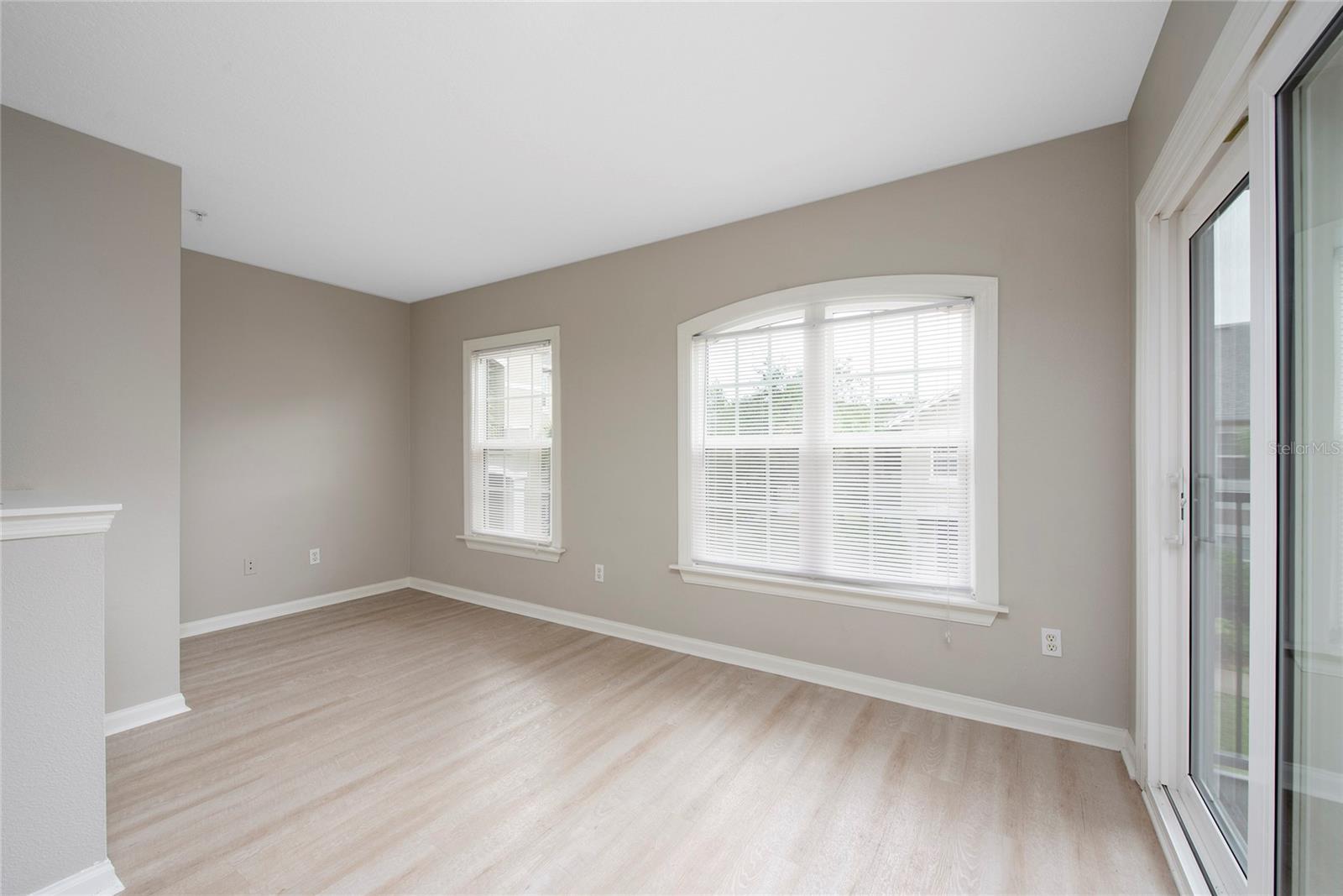 Image 13 of 34 For 6548 Swissco Drive 622