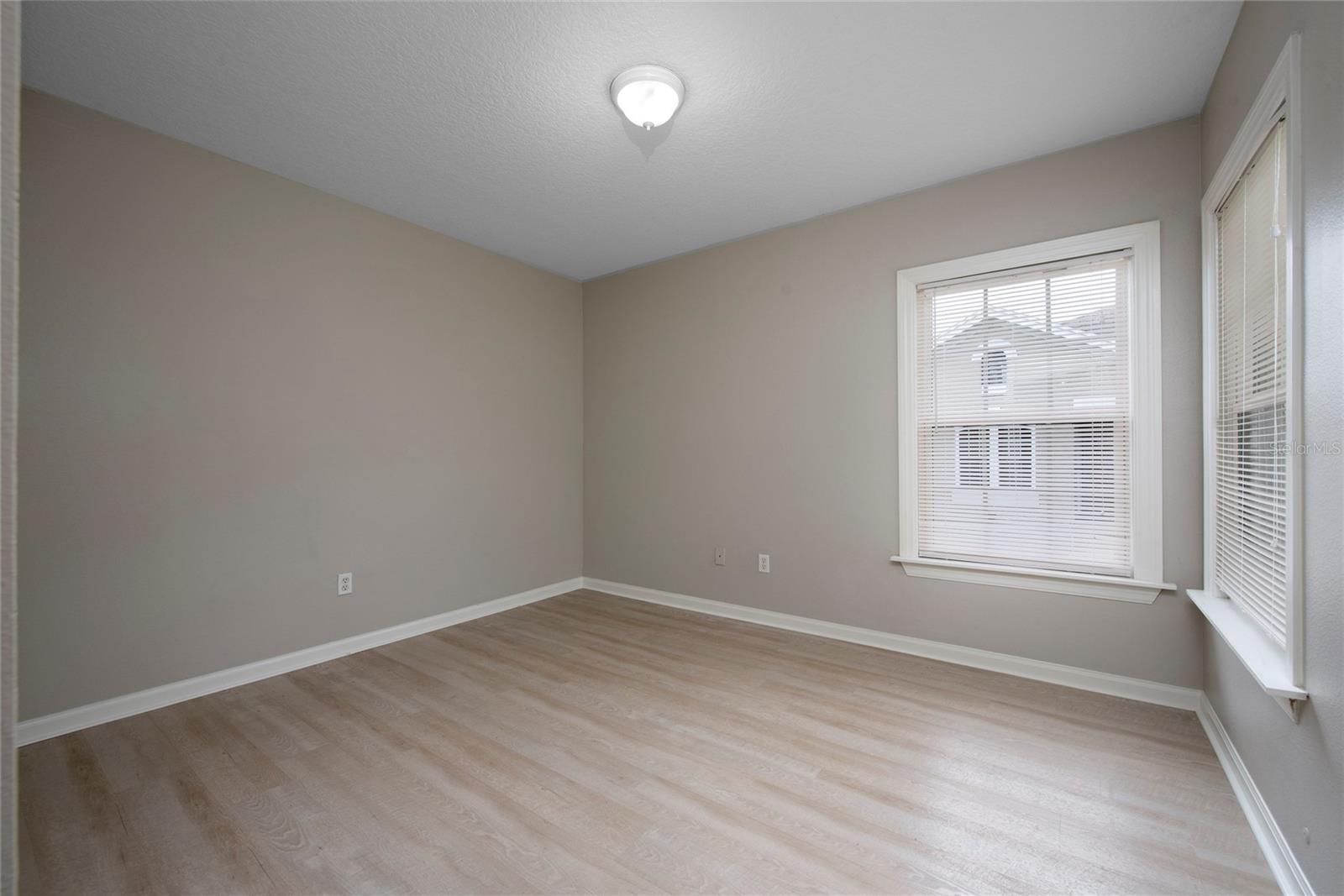 Image 21 of 34 For 6548 Swissco Drive 622