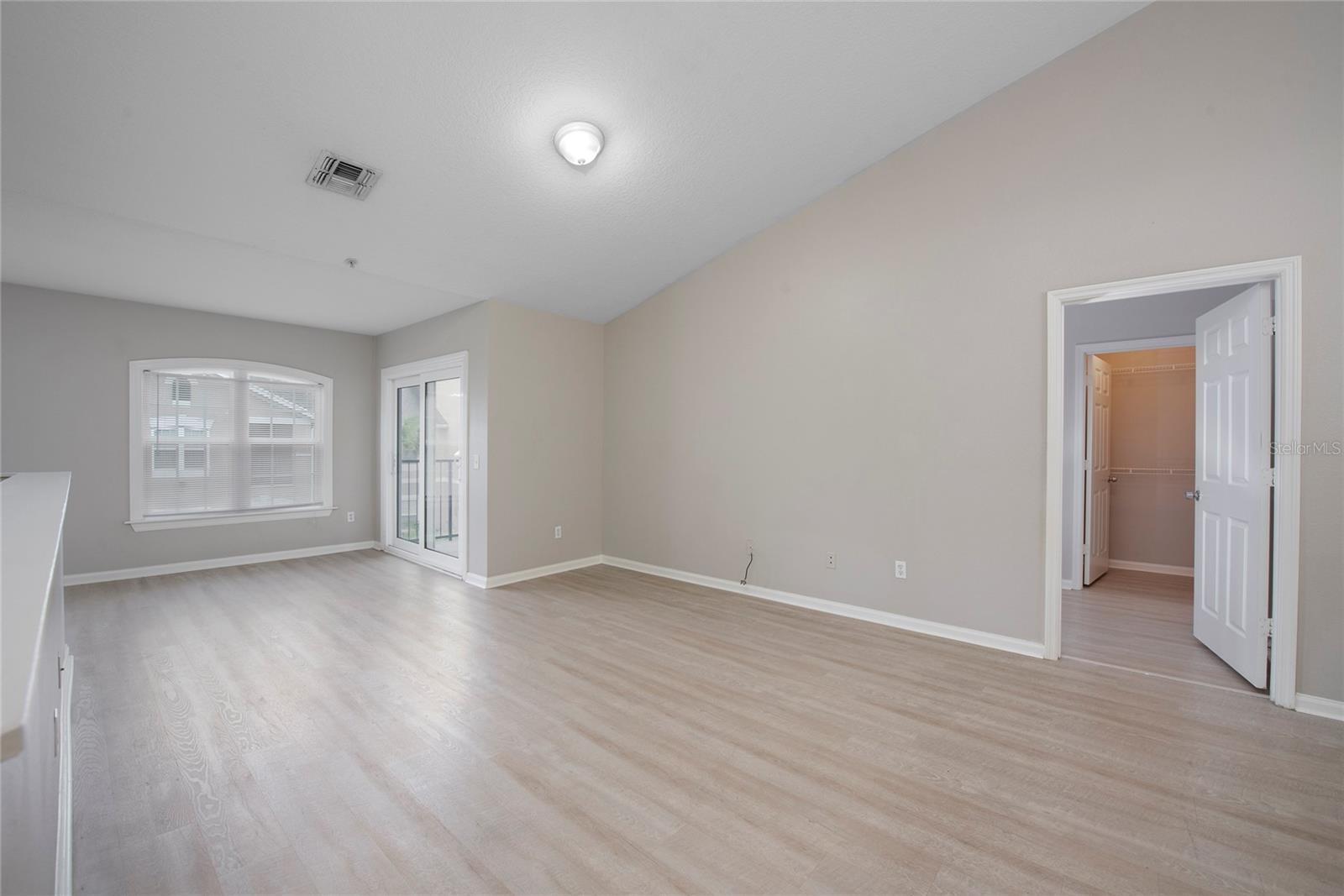 Image 27 of 34 For 6548 Swissco Drive 622