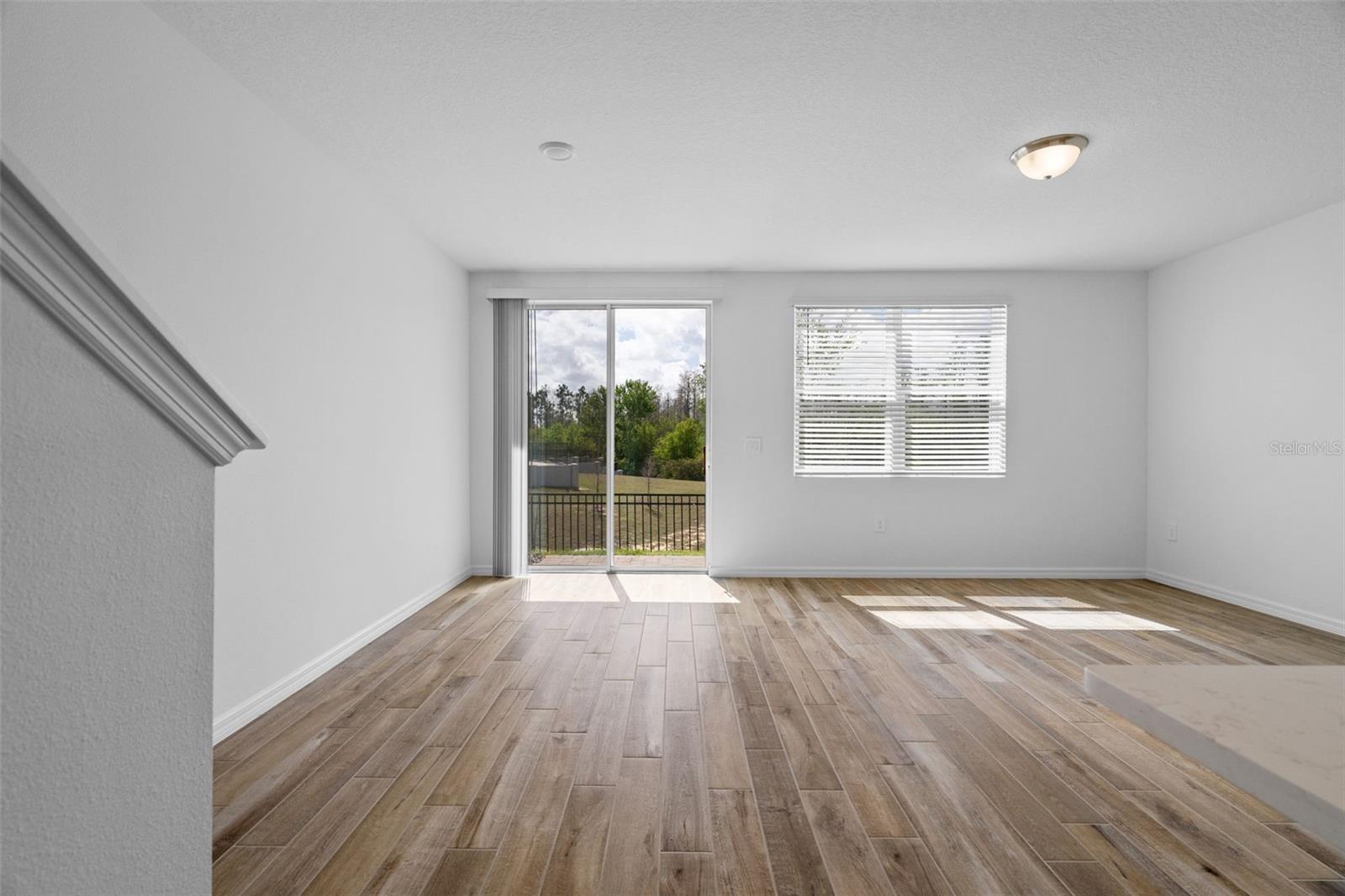 Image 12 of 29 For 16353 Bird Of Paradise Avenue