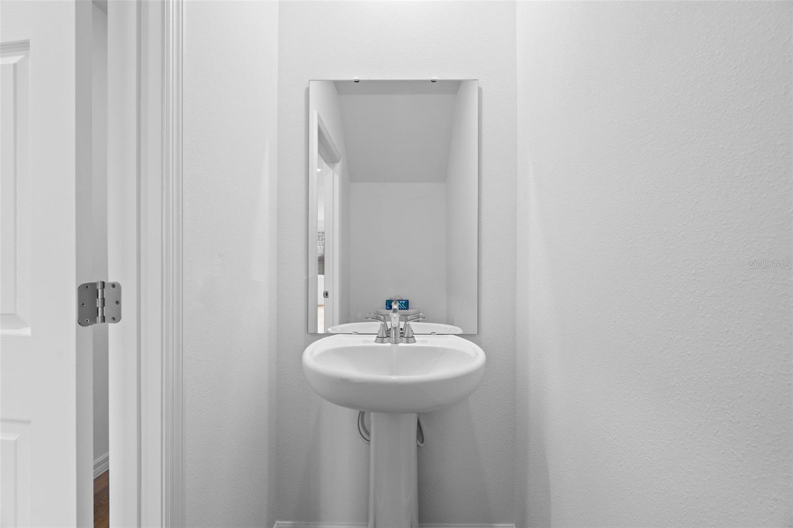 Image 5 of 29 For 16353 Bird Of Paradise Avenue