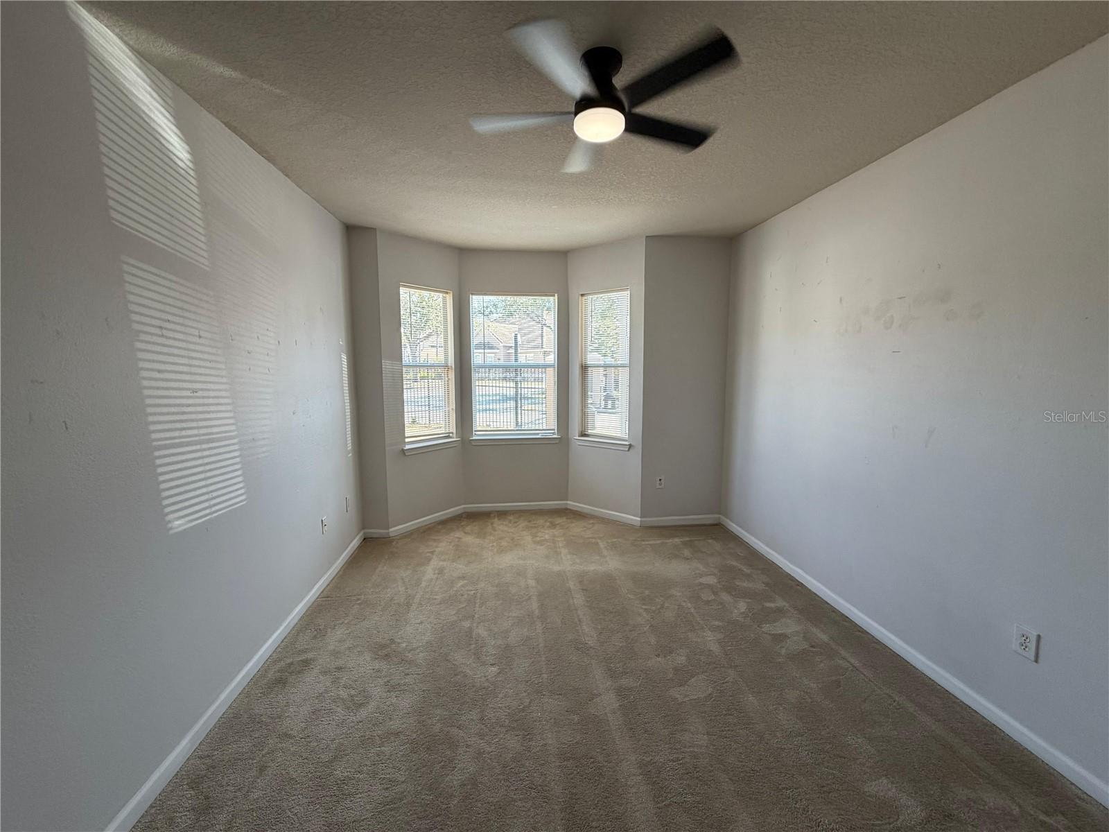 Image 10 of 35 For 18022 Villa Creek Drive 18022