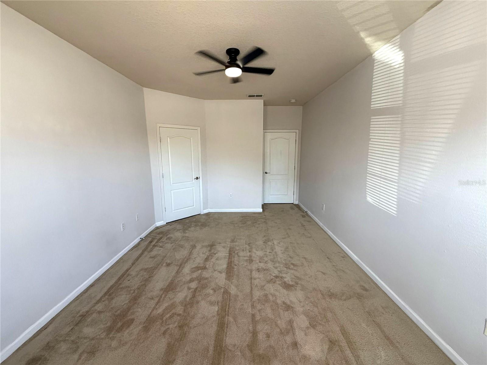 Image 12 of 35 For 18022 Villa Creek Drive 18022