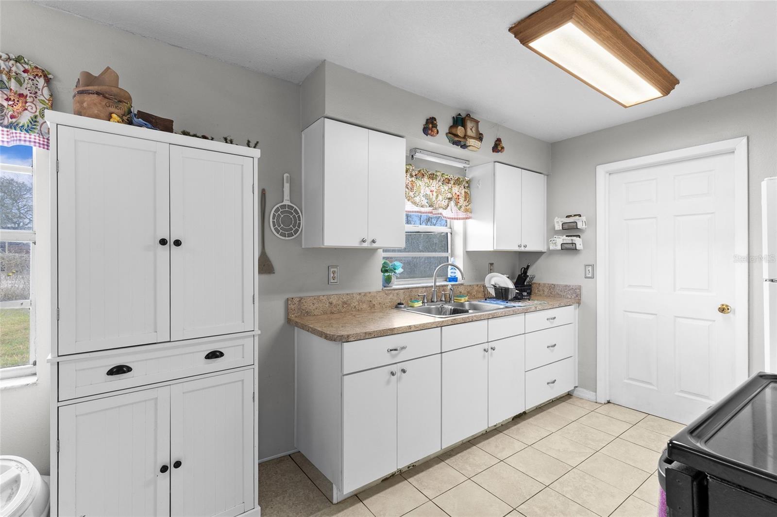 Image 10 of 25 For 4003 Prairie Bend Lane