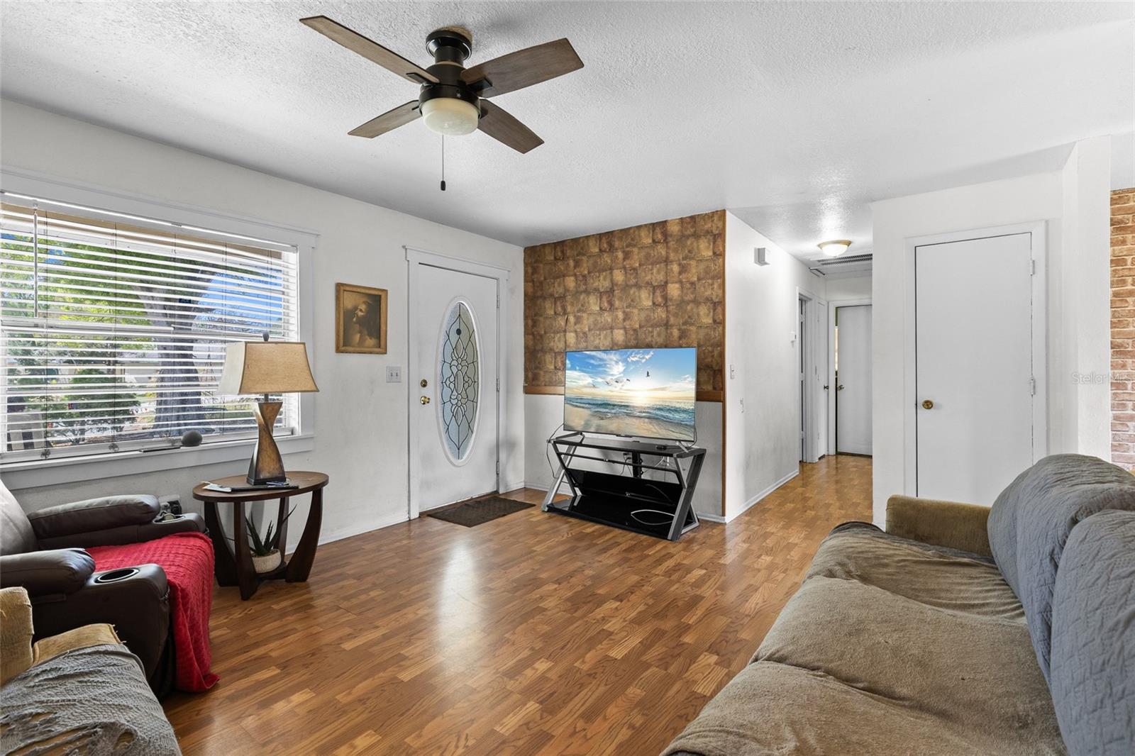 Image 6 of 25 For 4003 Prairie Bend Lane