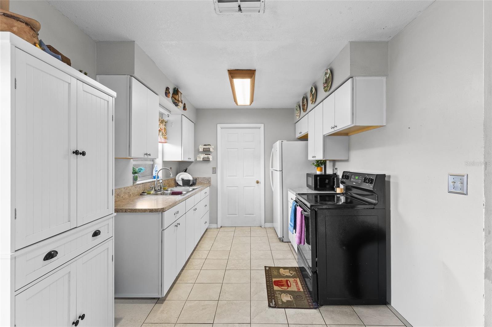 Image 7 of 25 For 4003 Prairie Bend Lane