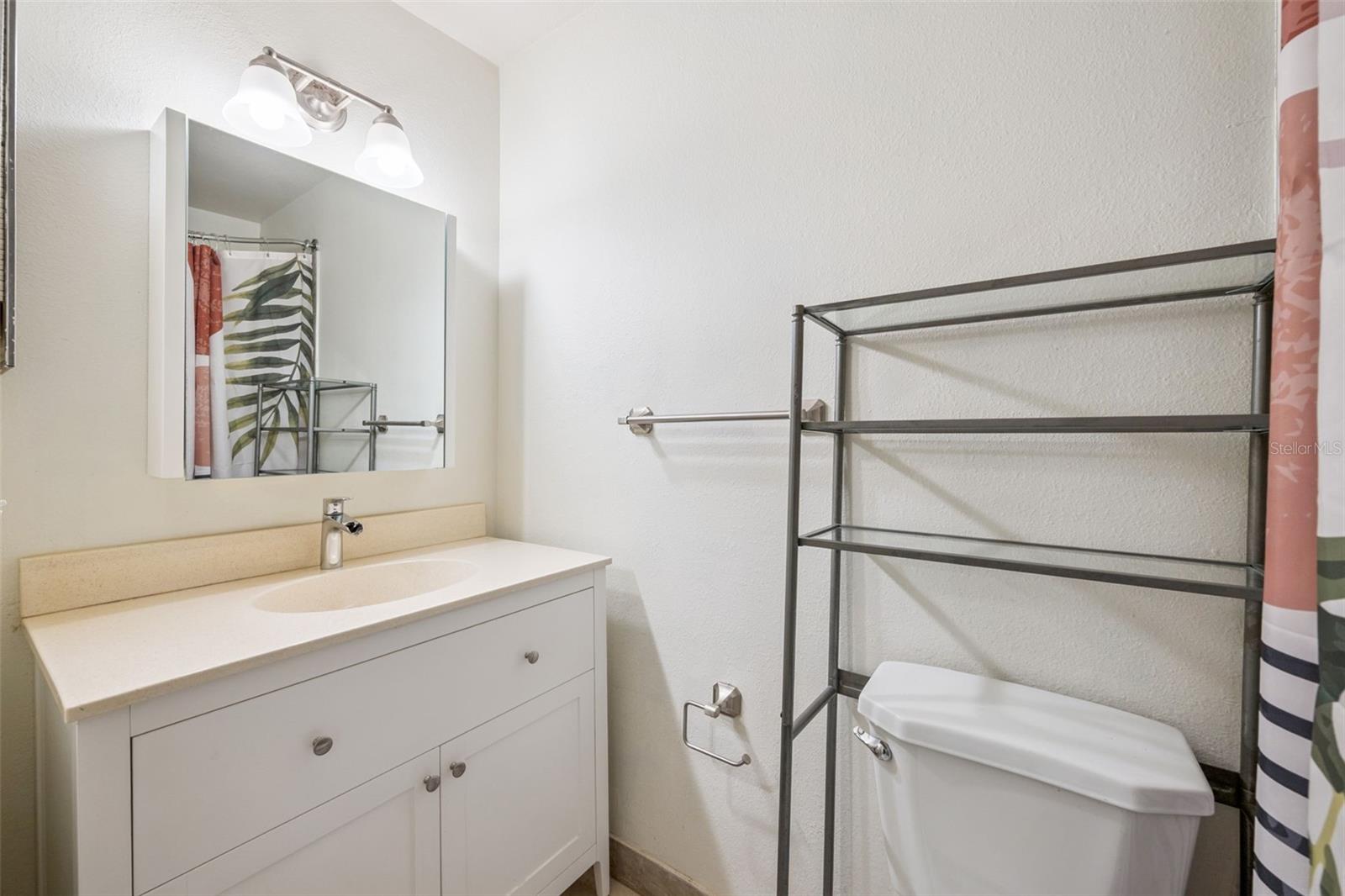 Image 16 of 40 For 3032 Parkway Boulevard 305