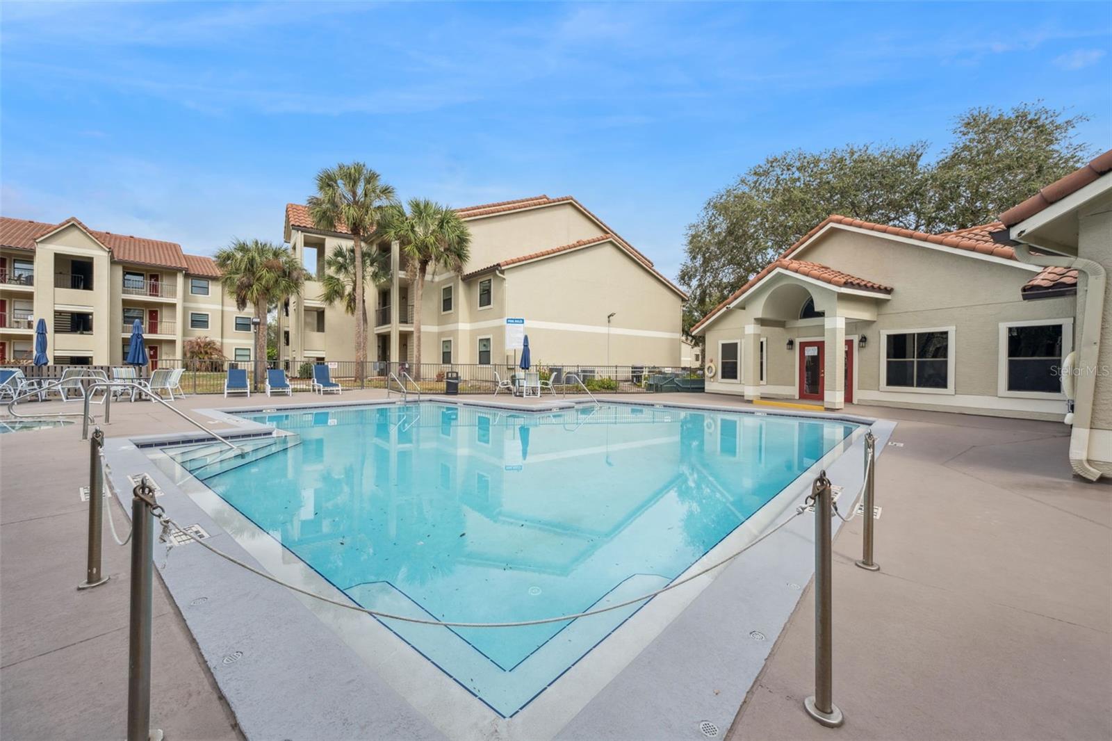 Image 22 of 40 For 3032 Parkway Boulevard 305