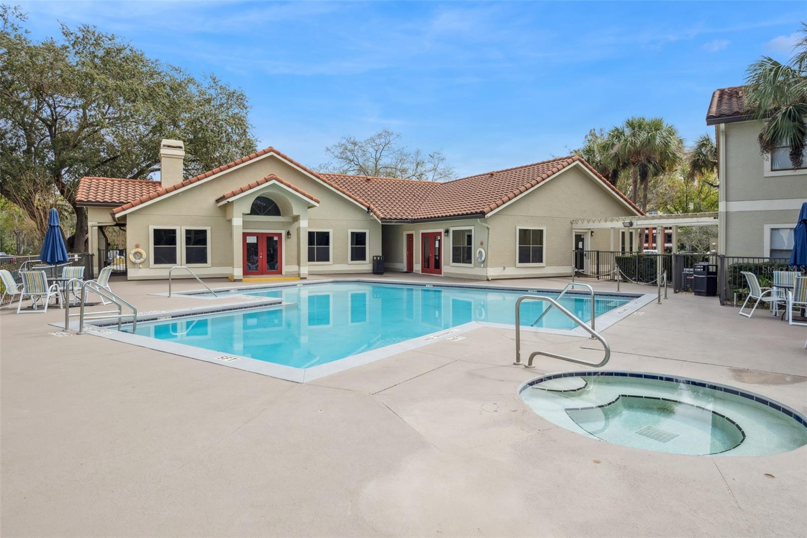 Image 24 of 40 For 3032 Parkway Boulevard 305