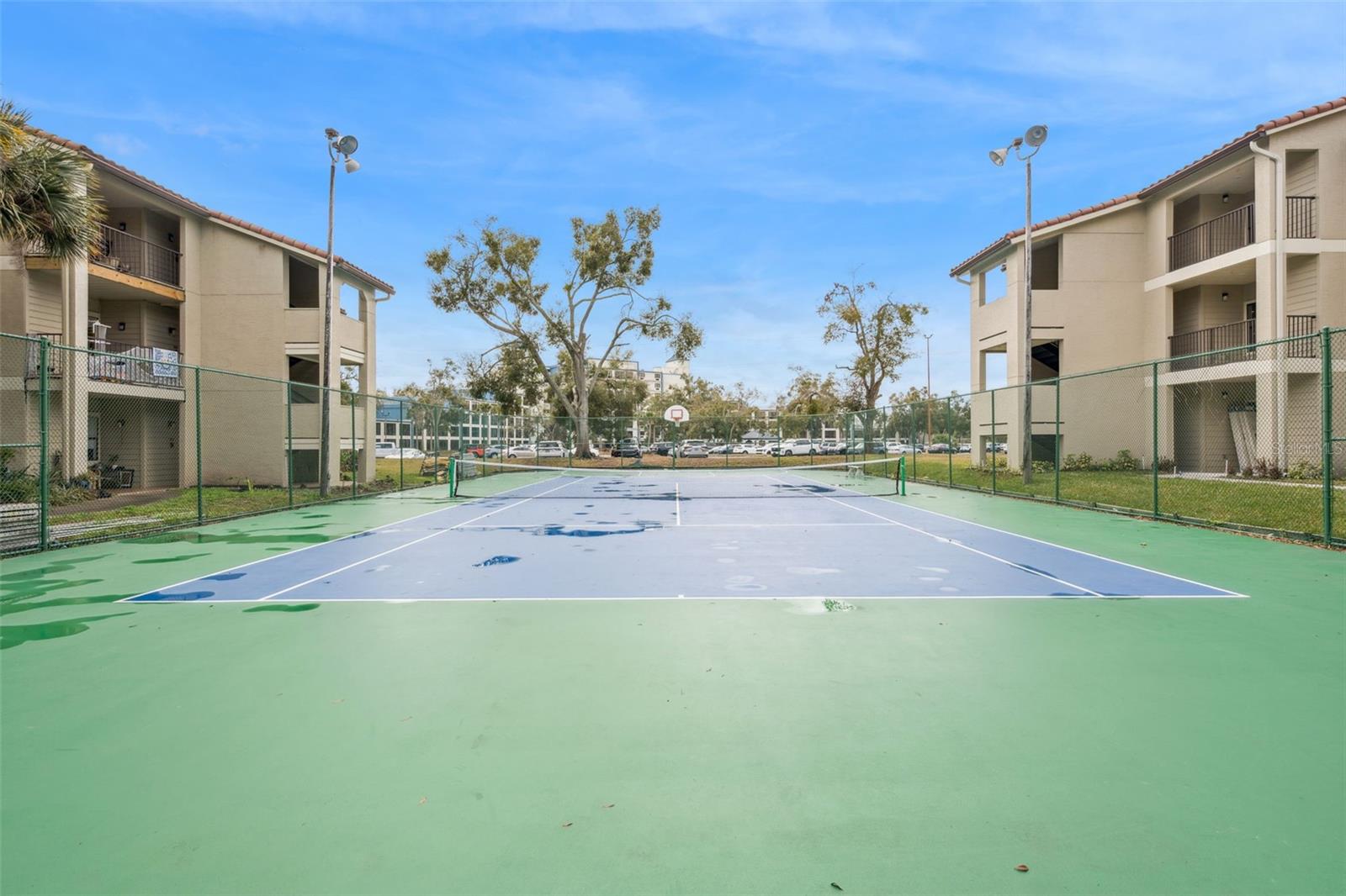 Image 27 of 40 For 3032 Parkway Boulevard 305