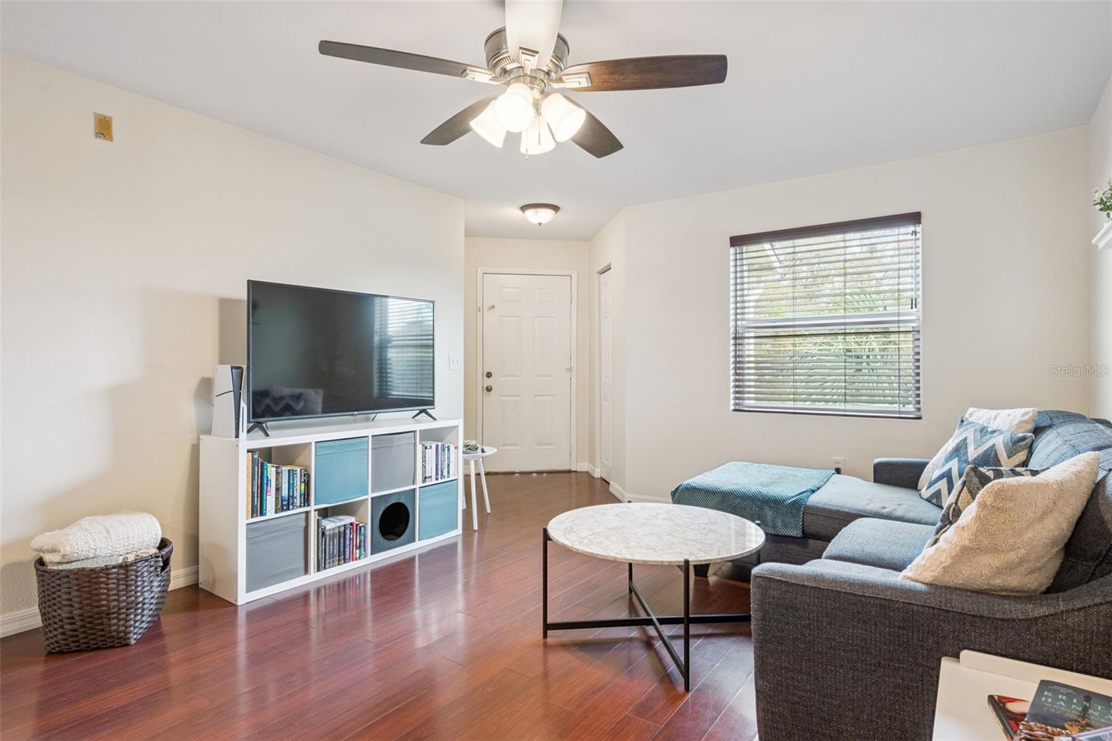 Image 5 of 40 For 3032 Parkway Boulevard 305