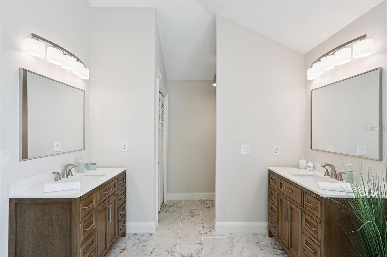 Image 12 of 45 For 8606 Bay Drive