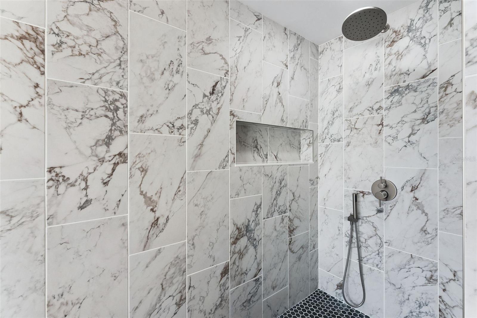 Image 13 of 45 For 8606 Bay Drive