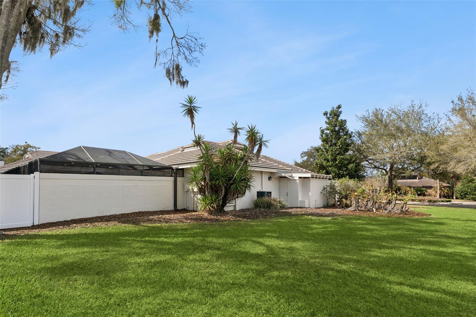 Image 38 of 45 For 8606 Bay Drive