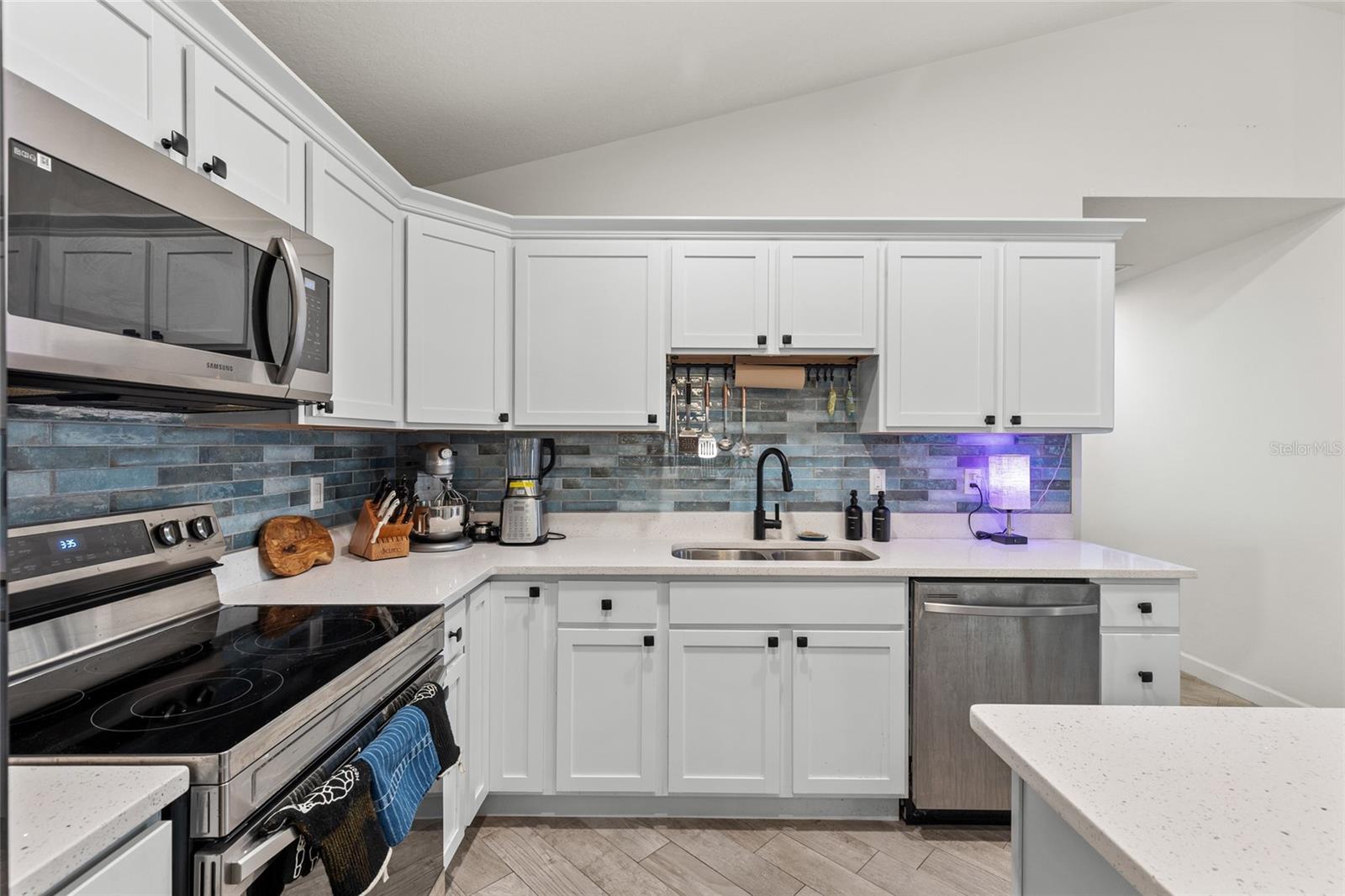 Image 12 of 27 For 1701 Palmetto Avenue