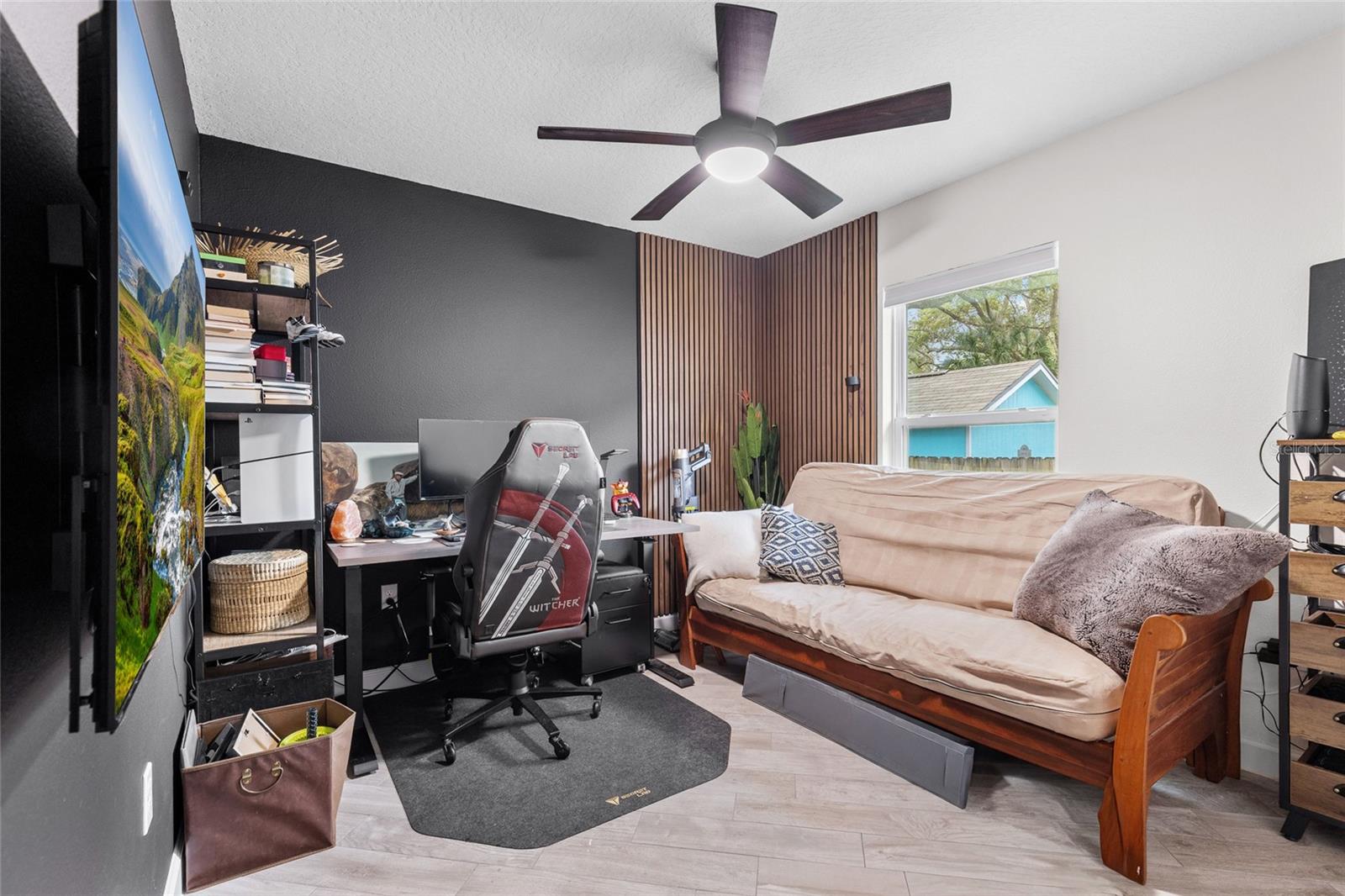 Image 18 of 27 For 1701 Palmetto Avenue