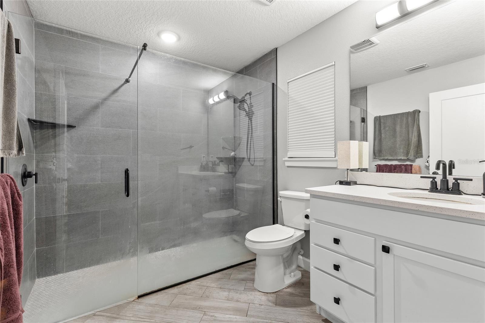 Image 21 of 27 For 1701 Palmetto Avenue