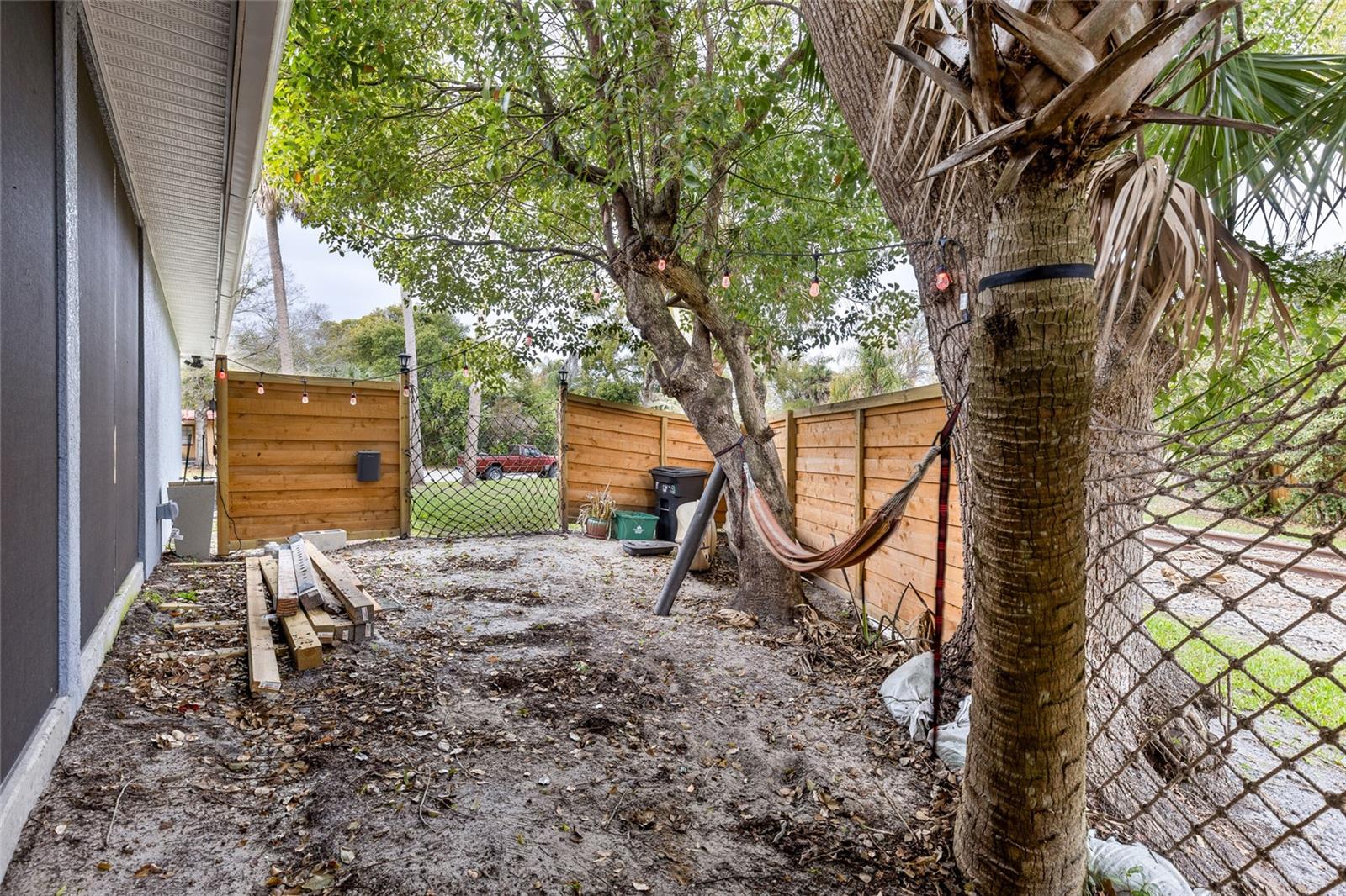 Image 27 of 27 For 1701 Palmetto Avenue