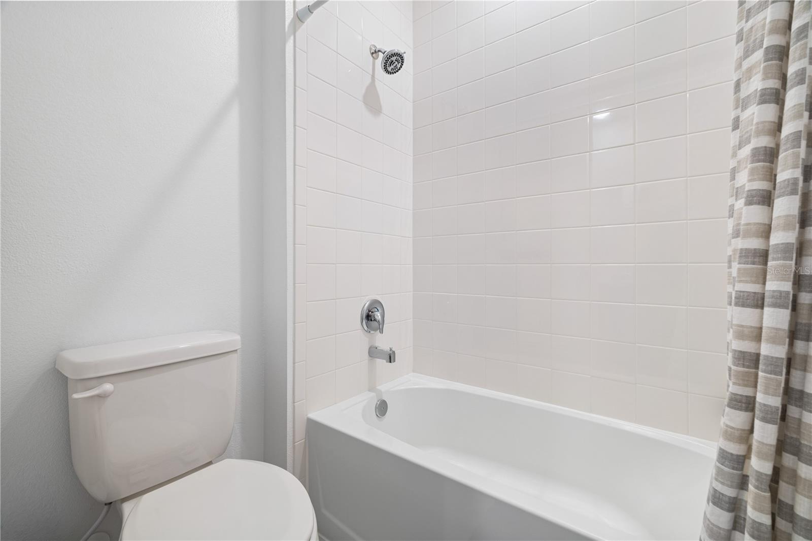 Image 29 of 65 For 2985 Ambersweet Place