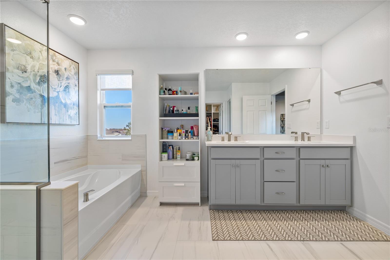 Image 44 of 65 For 2985 Ambersweet Place