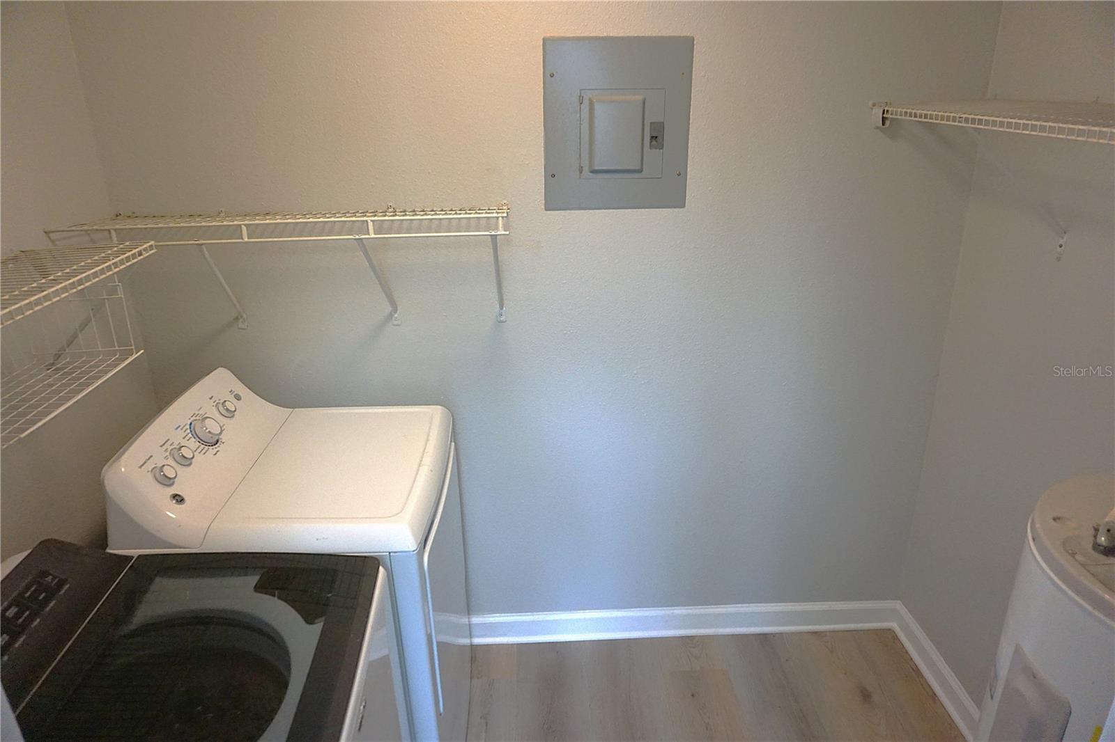 Image 15 of 23 For 5971 Windhover Drive 7e