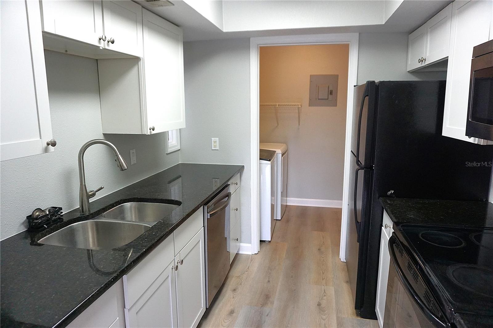 Image 5 of 23 For 5971 Windhover Drive 7e