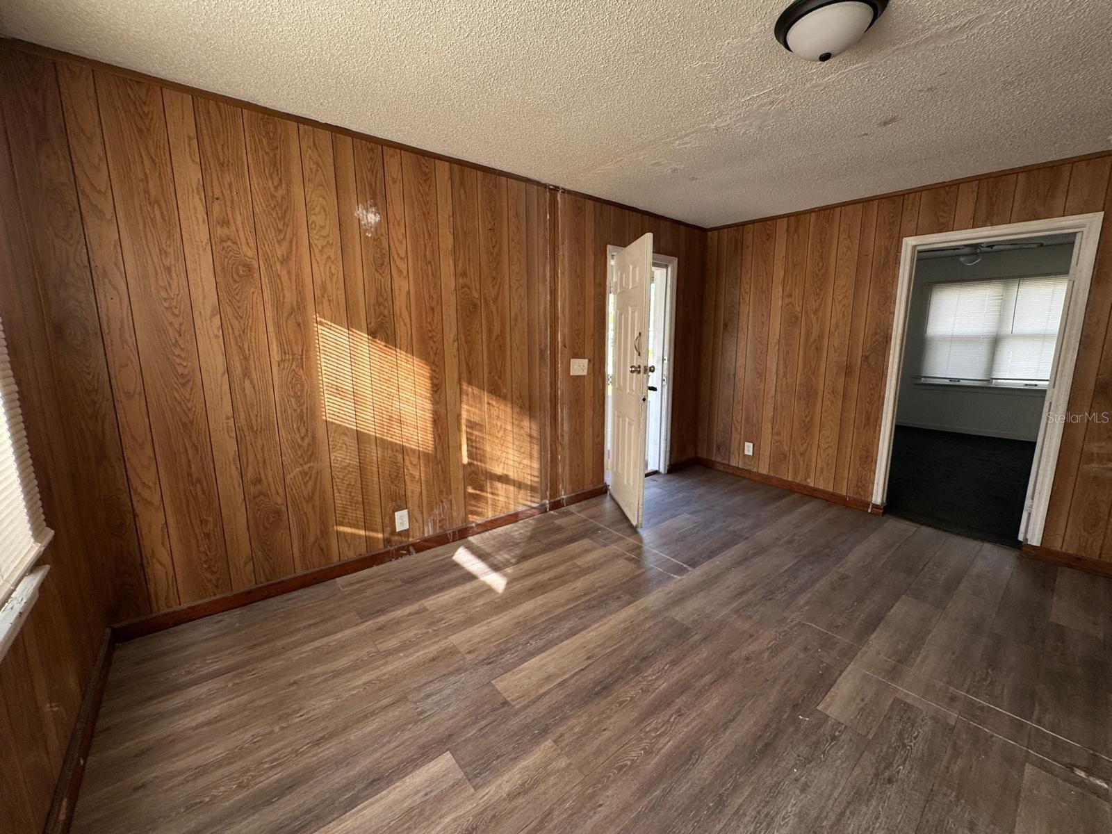 Image 16 of 17 For 930 18th Street A