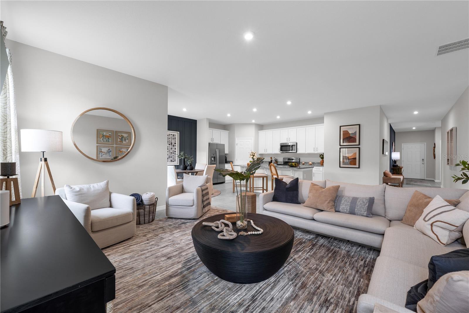 Listing photo id 12 for 3815 Rising Trail