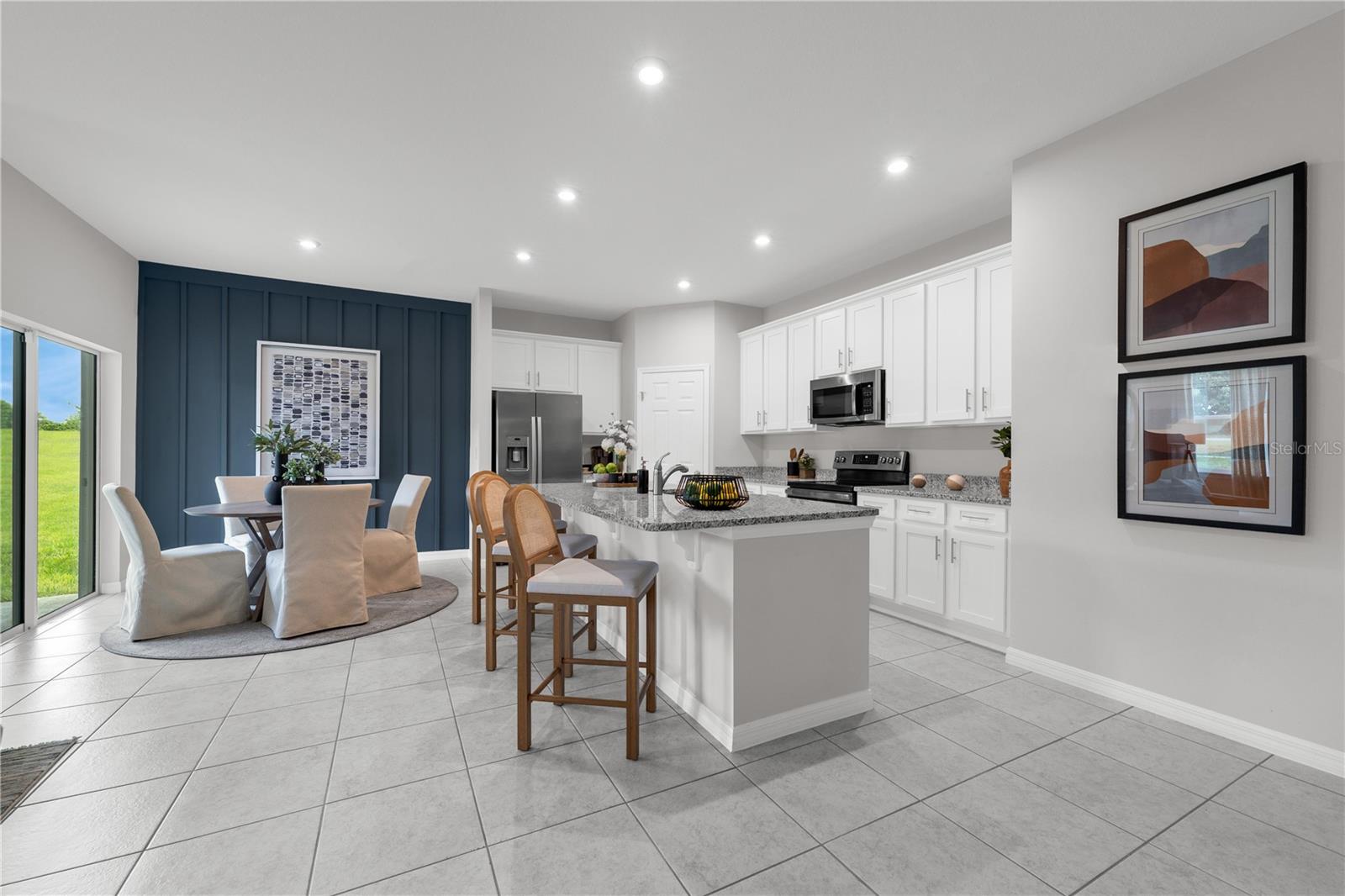 Listing photo id 13 for 3815 Rising Trail