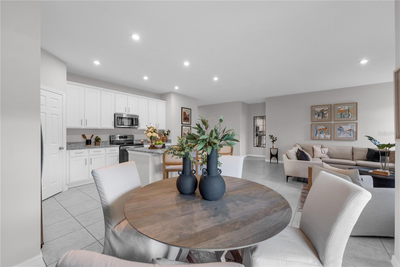 Listing photo id 15 for 3815 Rising Trail