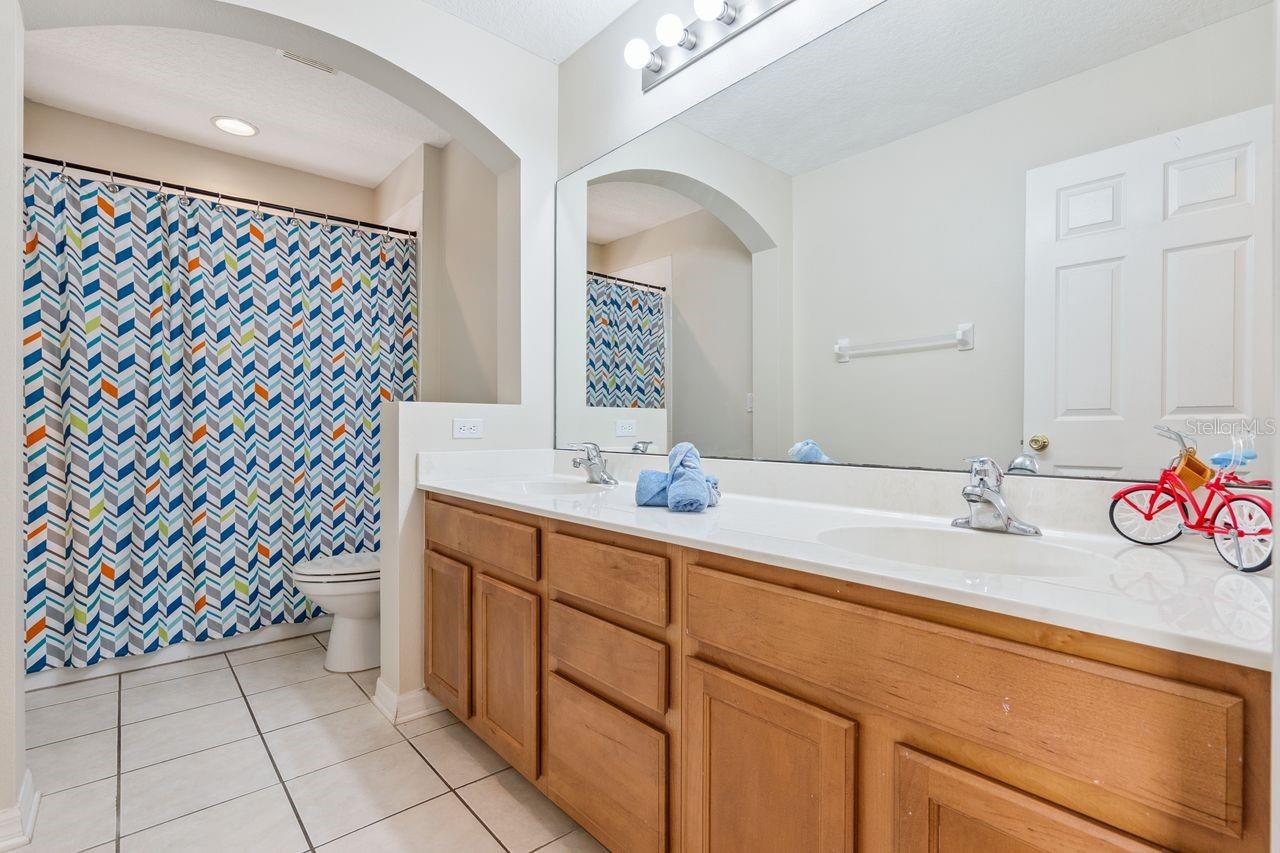 Image 22 of 55 For 7408 Winding Lake Circle