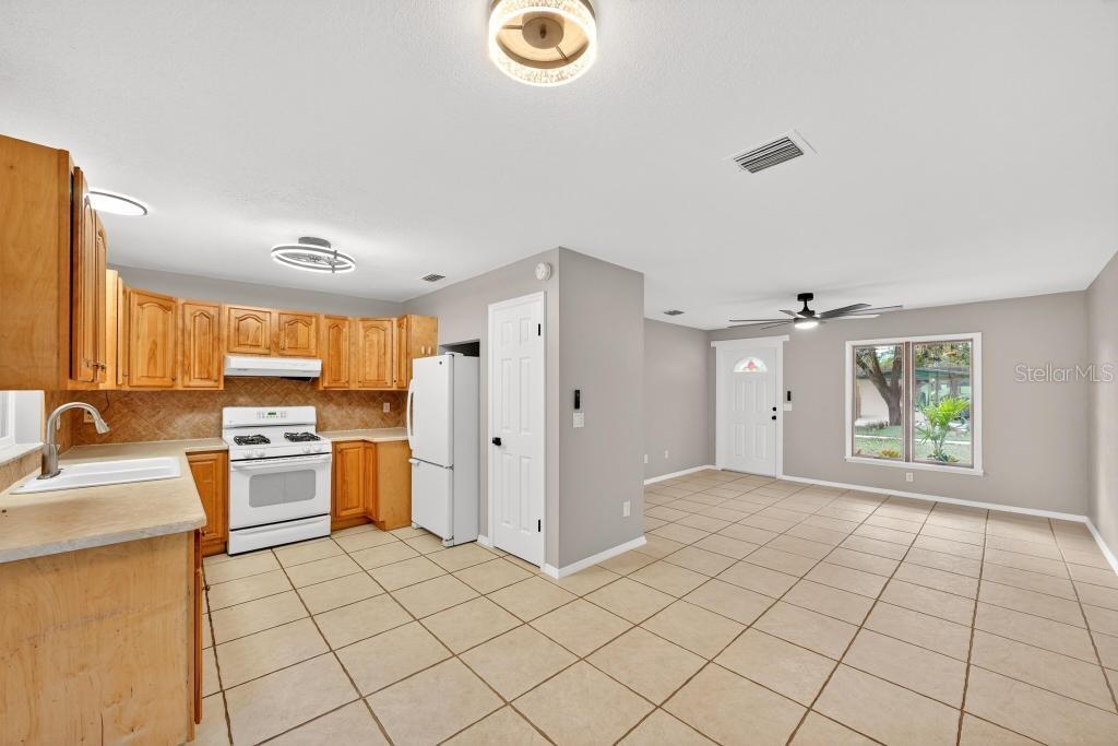 Image 16 of 56 For 157 Alhambra Avenue