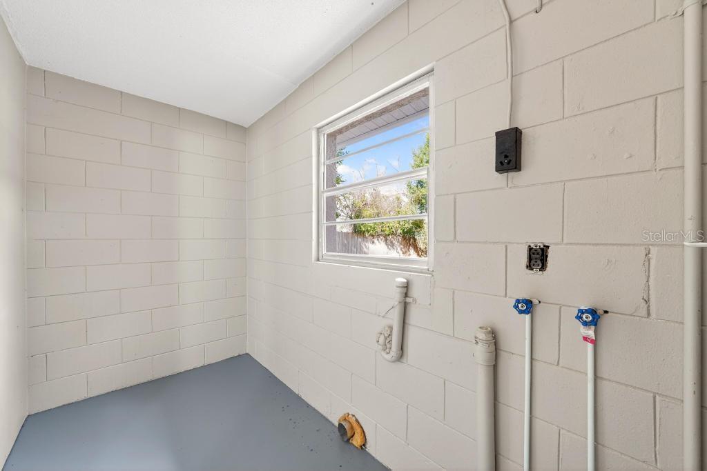 Image 47 of 56 For 157 Alhambra Avenue