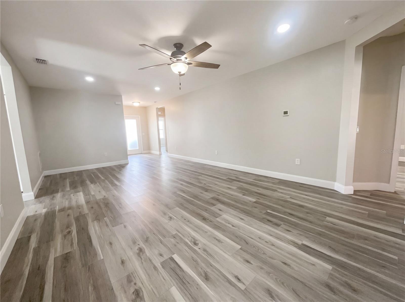 Image 15 of 31 For 15193 Mille Fiore Boulevard