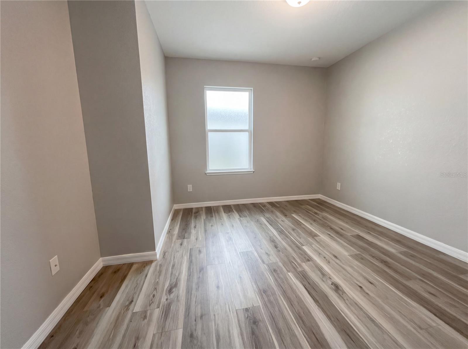 Image 16 of 31 For 15193 Mille Fiore Boulevard