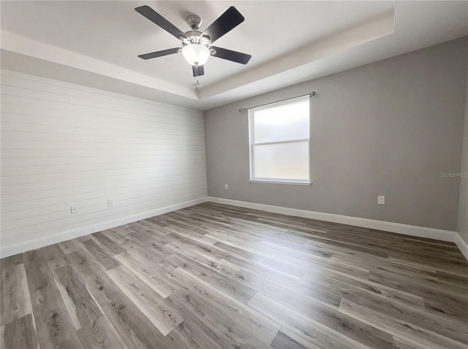 Image 17 of 31 For 15193 Mille Fiore Boulevard