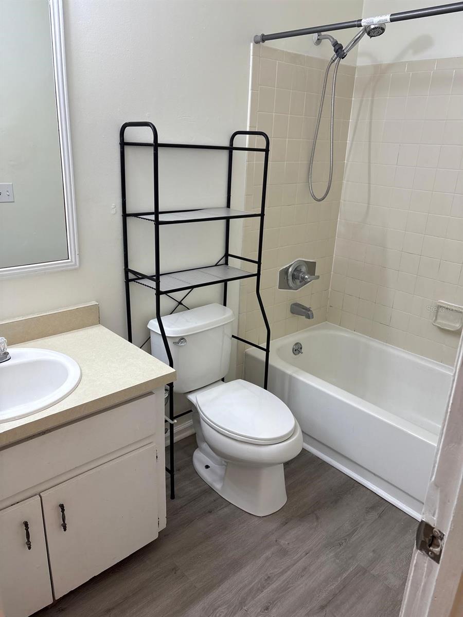 Image 6 of 19 For 2013 69th Drive