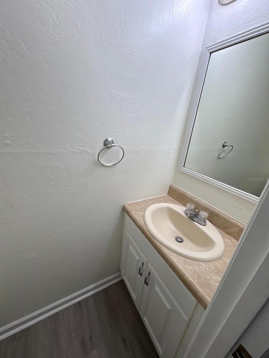 Image 8 of 19 For 2013 69th Drive